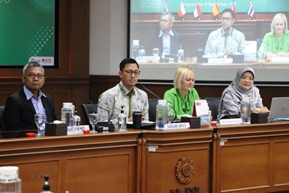 13092023-UGM kurikulum berkelanjutan sekolah bisnis.JPG