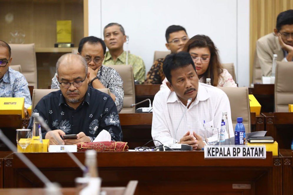 rdp-komisi-6.jpg