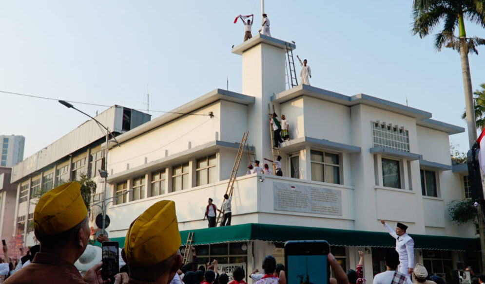 A-BENDERA.jpg