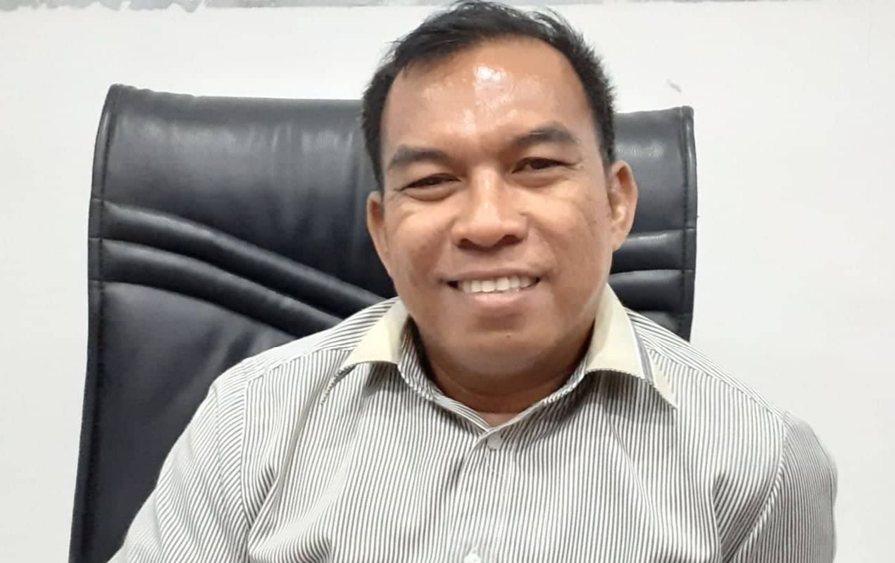 Ketua Komisi III DPRD Kota Manado, Ronny Makawata. (Foto:Mike)