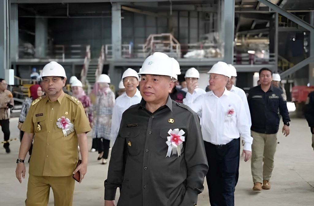 Smelter KFI di Kutai Kartanegara resmi beroperasi, Gubernur Isran Noor senang tak ada gejolak. (Foto: Biro Adpimprov) 