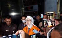 Komisi Pemberantasan Korupsi (KPK) mengumumkan dan menetapkan Direktur Utama PT Pertamina Persero periode 2009-2014 Galaila Karen Kardinah alias Karen Agustiawan sebagai tersangka dugaan korupsi pengadaan LNG di PT Pertamina Tahun 2011-2021, Selasa 19 September 2023 malam.