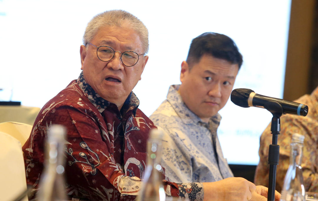 Presiden Direktur PT Pantai Indah Kapuk Dua Tbk (PT PANI) Sugianto Kusuma bersama Wakil Presiden Direktur Alexander Halim Kusuma saat Rapat Umum Pemegang Saham Luar Biasa (RUPSLB) PT PANI di Jakarta. Foto : Panji Asmoro/TrenAsia