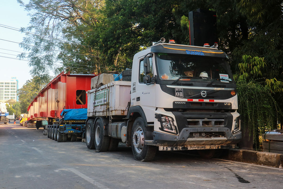 Salah Satu Proyek BUKAKA dalam penggantian Jembatan Bengawan Solo