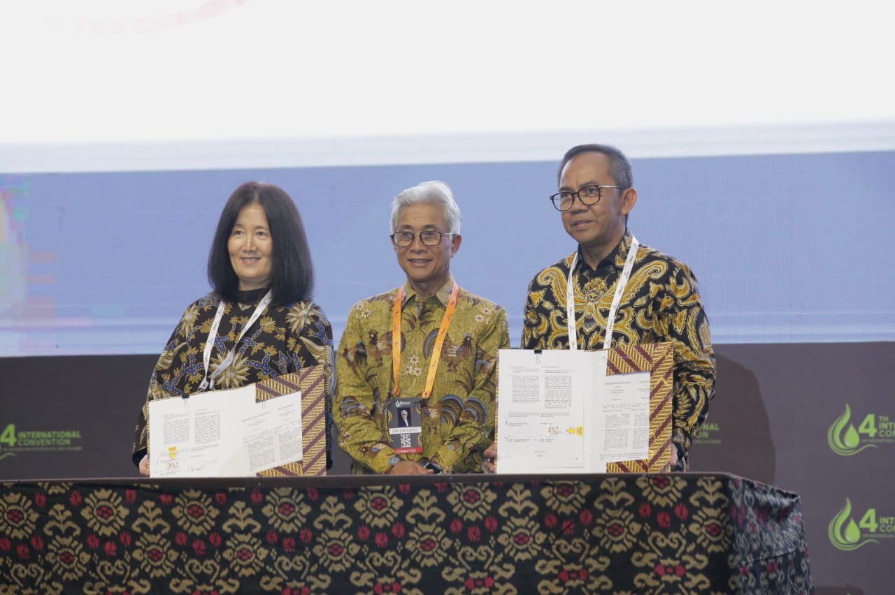 Penandatanganan MoU BP Berau bersama Pertamina