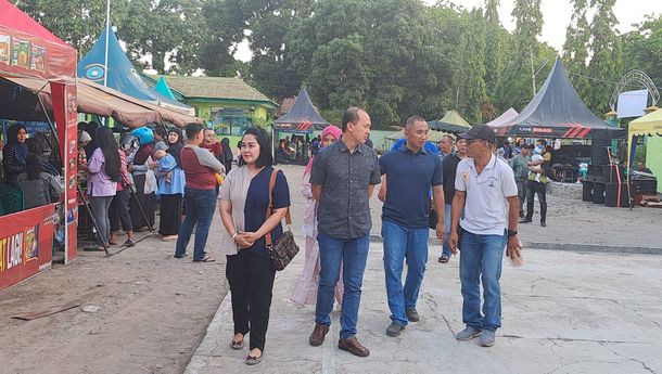 Jelang HUT ke-78,  Kodim, Lanal dan Polres Sikka Berkolabirasi Gelar Bazar Murah