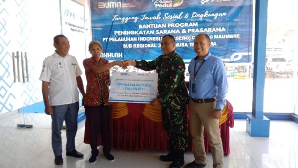 PT Pelindo Persero Serahkan Bantuan Program Tanggung Jawab Sosial dan Lingkungan Tahap 1