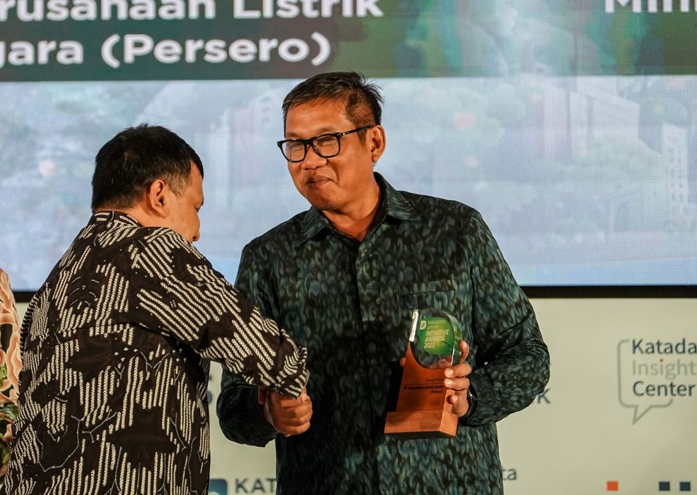 Punya Terobosan Transisi Energi, PLN Raih Green Initiative Awards 2023 