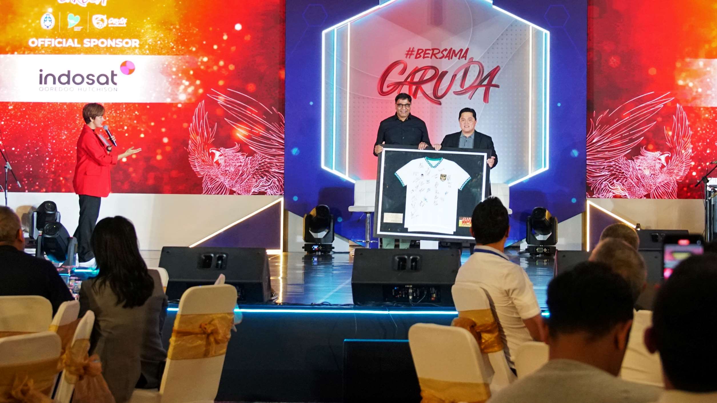 Dukung Tim Nasional Sepakbola Indonesia, Indosat Ooredoo Hutchison Tandatangani Kerja Sama dengan PSSI
