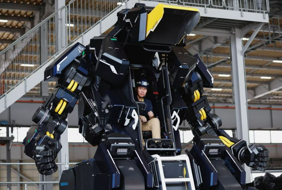 ARCHAX, Robot Raksasa Mirip Gundam