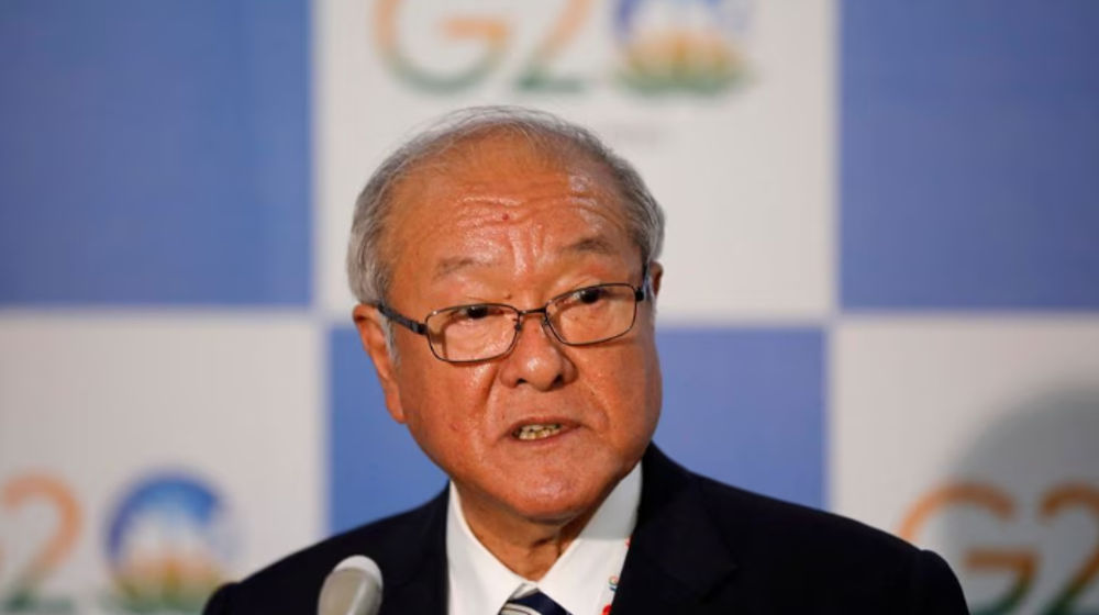 Menteri Keuangan Jepang Shunichi Suzuki