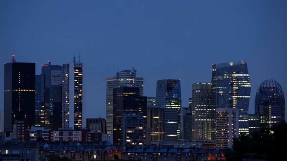 Properti Perkantoran PencakarLlangit di Distrik Bisnis dan Keuangan La Defense