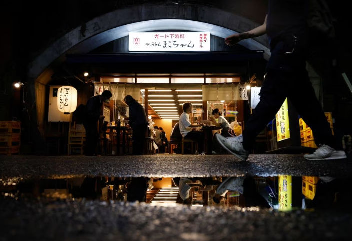 Restoran di distrik Shimbashi di Tokyo