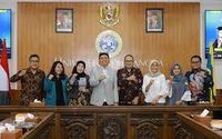 A-GURU BESAR.jpg