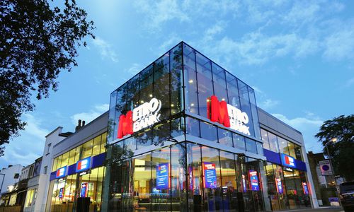 skynews-metro-bank-branch_4669657.jpg