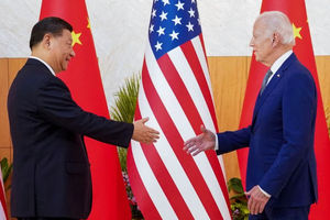 Presiden AS Joe Biden dengan Presiden China Xi Jinping
