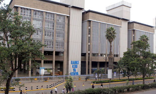Gedung Kantor Pusat Bank Sentral Kenya di sepanjang Haile Selassie Avenue di Nairobi