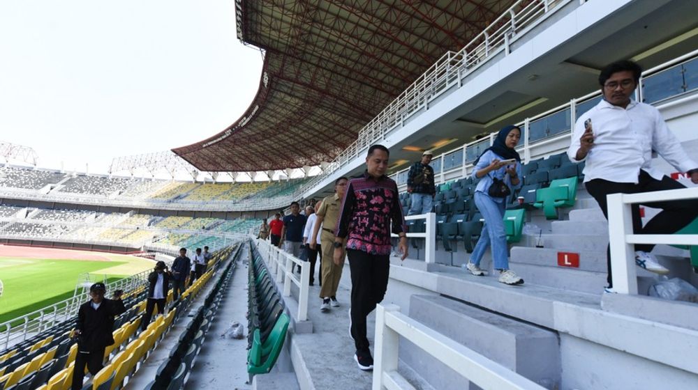 Sambut Piala Dunia U-17, Pegiat Mural Percantik Stadion GBT