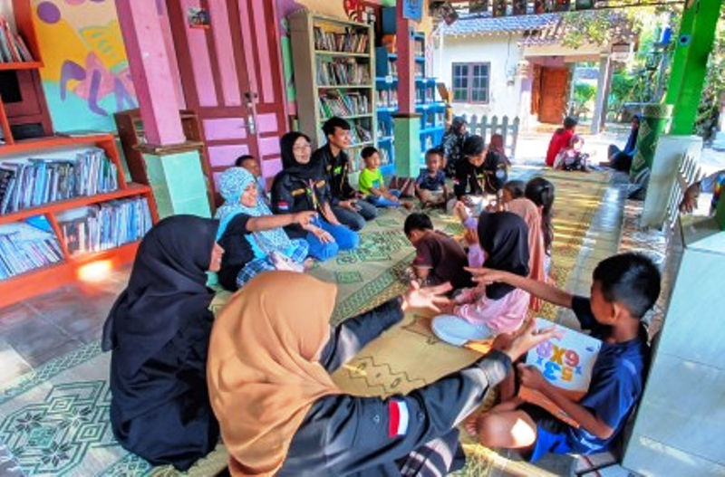 Program Literasi Inklusif BEM FKIP UMBY Sukses Tersebar di Lima Titik