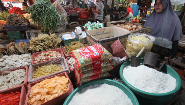 Ketika Harga Beras Tinggi Dijawab Pemerintah dengan Rice Cooker Gratis