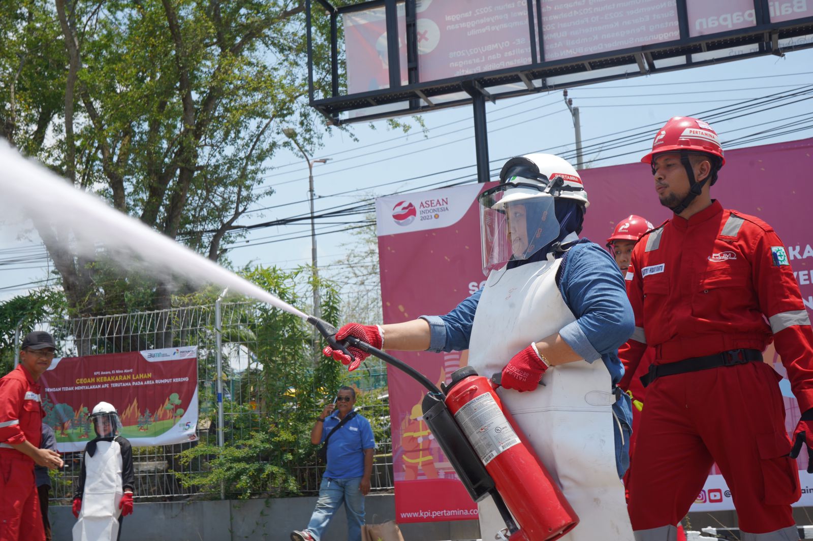 Gelar Major Drill, Kilang Pertamina Unit Balikpapan Ajak Warga Kelurahan Karang Jati