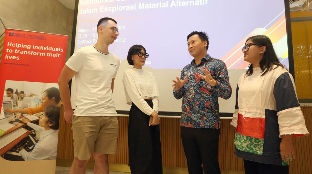 Konpres British Altermatter - Panji 1.jpg