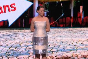 Unik! Adobe Buat Dress Berteknologi Tinggi Bisa Berubah Motif Secara Cepat dengan Sebuah Tombol