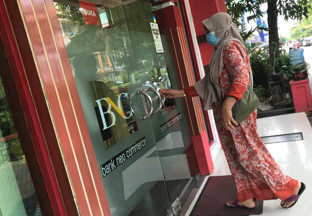 PT Bank Neo Commerce Tbk (BNC) berniat untuk meningkatkan modal melalui penambahan modal dengan penambahan modal dengan hak memesan efek terlebih dahulu (PMHMETD) VII atau rights issue sebanyak-banyaknya 5 milliar saham baru akhir tahun ini. 