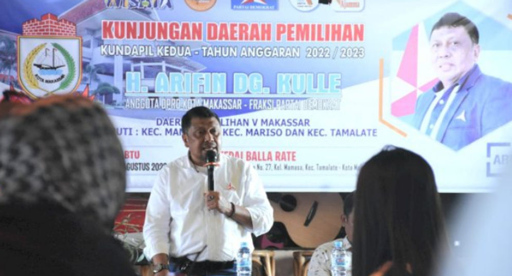 Arifin-Dg-Kulle-Pastikan-Progres-Pengerjaan-Jalan-Lingkungan-di-Tamal_-.png