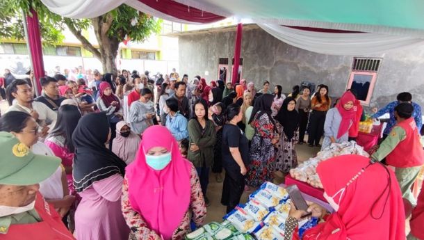 Pemkot Gelar Pasar Murah di Kelurahan Bumi Raya 