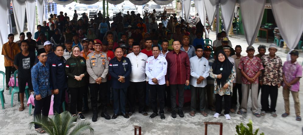 Reses anggota DPRD Sumsel dapil IV yang terdiri dari  H Syarnubi, selaku Koordinator didampingi, Dra Hj Nilawati, Lindawati Syaropi, SH, MM, Efrans Effendi, SH dan Syahruddin, ST, MM. Setiap kunjungan ke daerah di Kabupaten OKU Timur para wakil rakyat ini diterima oleh camat, perangkat kecamatan, perangkat desa, kepala desa, kepala sekolah, guru, pelajar, wali murid serta undangan lainnya