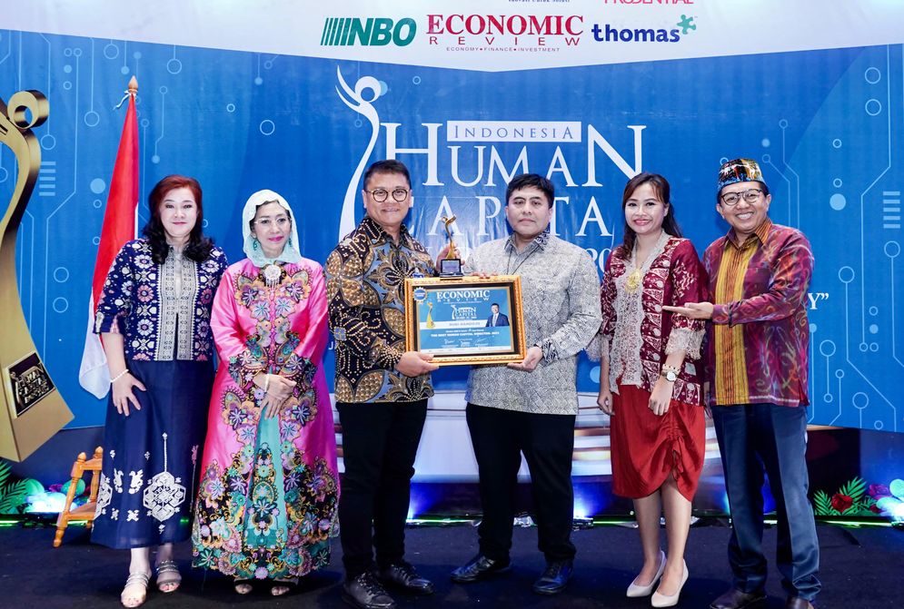 Jasa Raharja berhasil meraih dua penghargaan, yakni The Best Culture & Organizational Resilence 2023 Platinum Award dan The Best Human Capital Director- 2023 Platinum Award