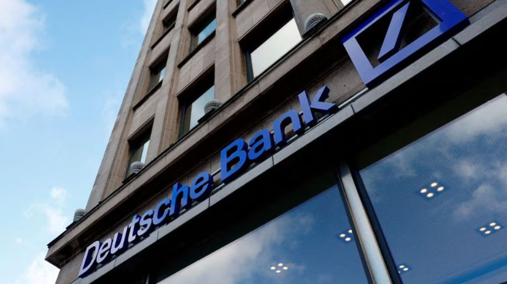 Logo Deutsche Bank Terlihat di Brussel, Belgia