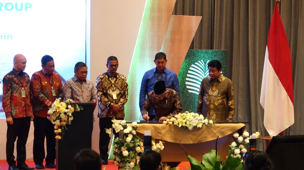 Penandatanganan Prasasti - Peresmian Mercure Pangkalan Bun.jpeg