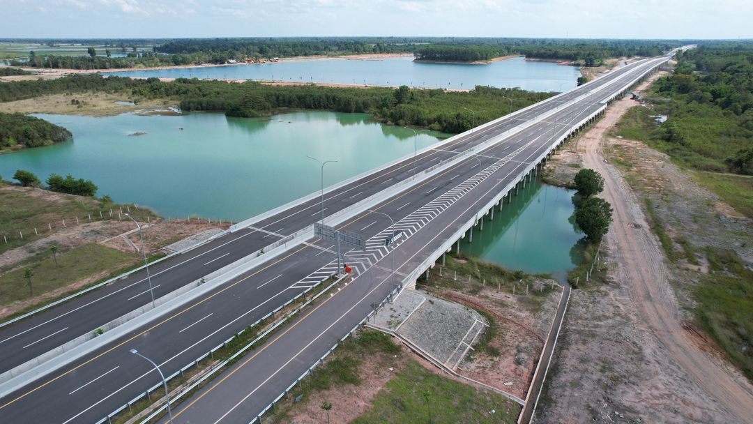 Jalan Tol Indralaya-Prabumulih.