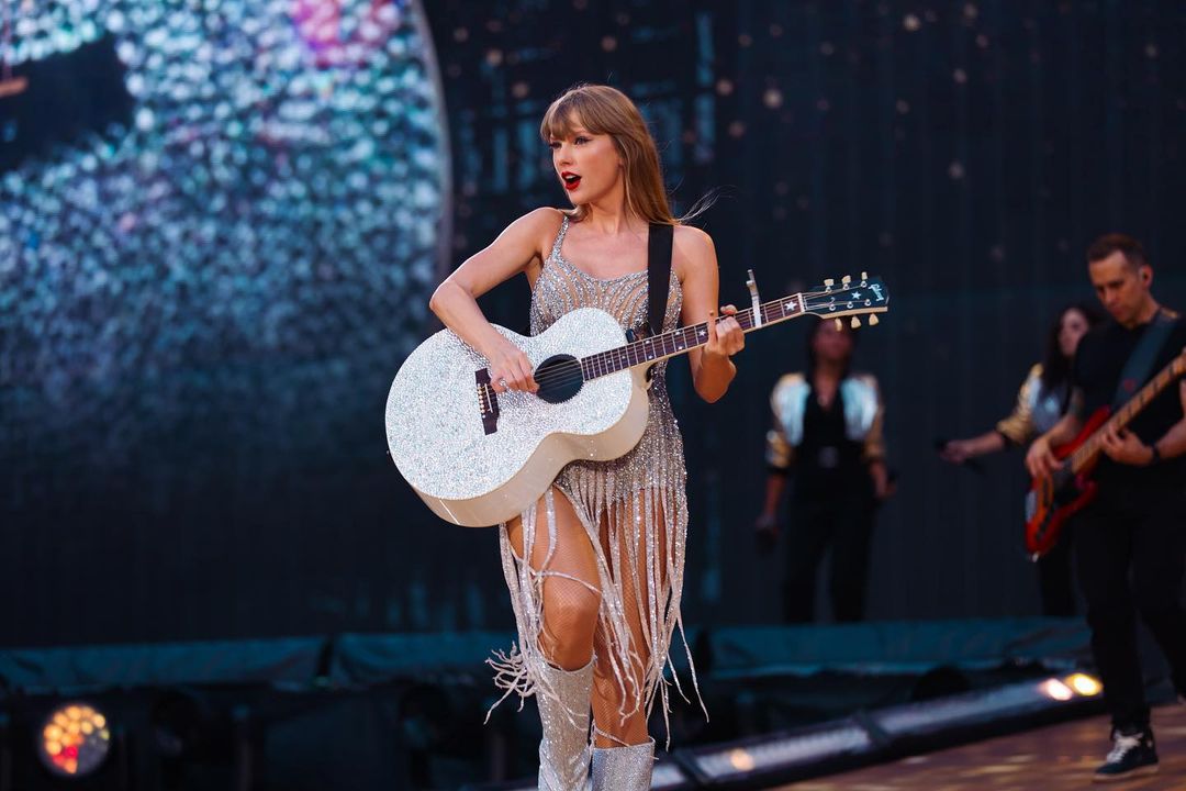 Film Dokumenter Taylor Swift: The Eras Tour Mendominasi Box Office

