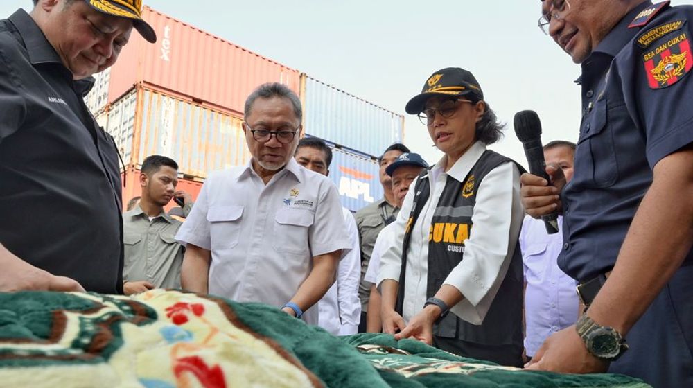 Menkeu-Pengetatan-Arus-Barang-Impor-untuk-Lindungi-Masyarakat-dan-Industri-Dalam-Negeri-2 (1).jpg