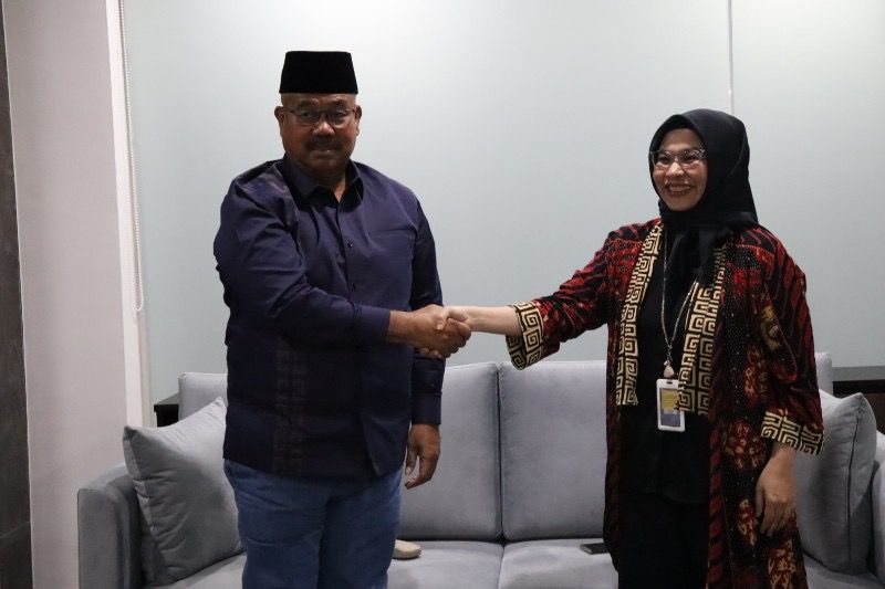 Bupati Kutai Kartanegara, Edi Damansyah dan Deputi Bidang Lingkungan Hidup dan Sumber Daya Alam OIKN, Myrna Safitri membahas rencana Nusnatara AGRIFest 2023.  