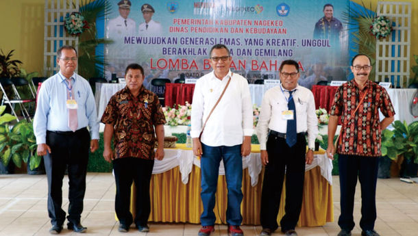 Bupati Johanes Don Bosco Do  Buka Kegiatan Lomba Bulan Bahasa Tingkat SMP Sekabupaten Nagekeo