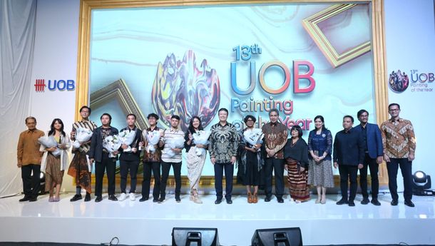 Karya Seni yang Menggambarkan Hubungan Erat Antar Manusia dan Alam Memenangkan 13th UOB Painting of the Year (Indonesia) Award