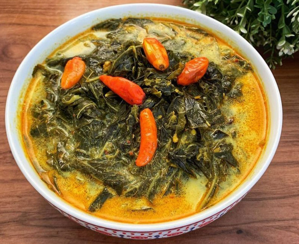 Masak Gulai Daun Singkong yuk! Tapi Simak Dulu Kandungan Gizi dan Manfaatnya ya