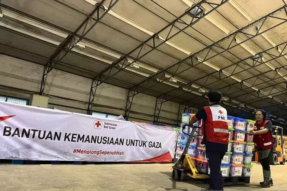 Palang Merah Indonesia (PMI) bekerja sama dengan Kementerian Luar Negeri (Kemenlu) mengirimkan bantuan peralatan medis senilai Rp 2,9 miliar untuk warga di Gaza, Palestina.