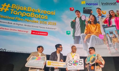 (ki-ka) Writer and Banker Ika Natassa, Creative Concept and CCO Narasi TV Jovial da Lopez, SVP Head of Corporate Communications IOH Steve Saerang dan Direktur Musik, Film dan Animasi Kemenparekraf Mohammad Amin saat launching Festival Film Pendek SOS 2023