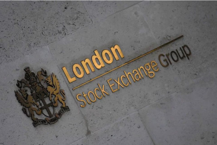 Kantor Grup Bursa Efek London (Reuters/Toby Melville)