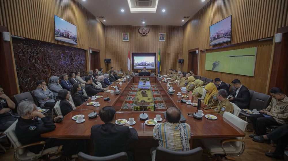 Masih Darurat Sampah, Asosiasi Hotel, Restoran dan Pariwisata Bandung Komitmen Kelola Sampah dari Hulu