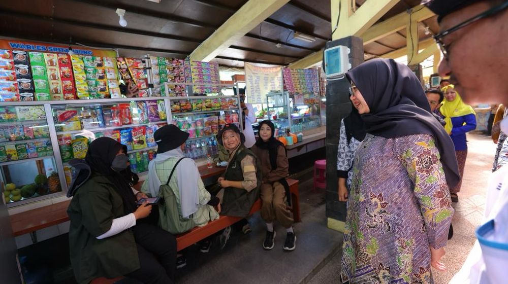 PLN Pasang Listrik Gratis, Bantu UMKM Banyuwangi Naik Kelas