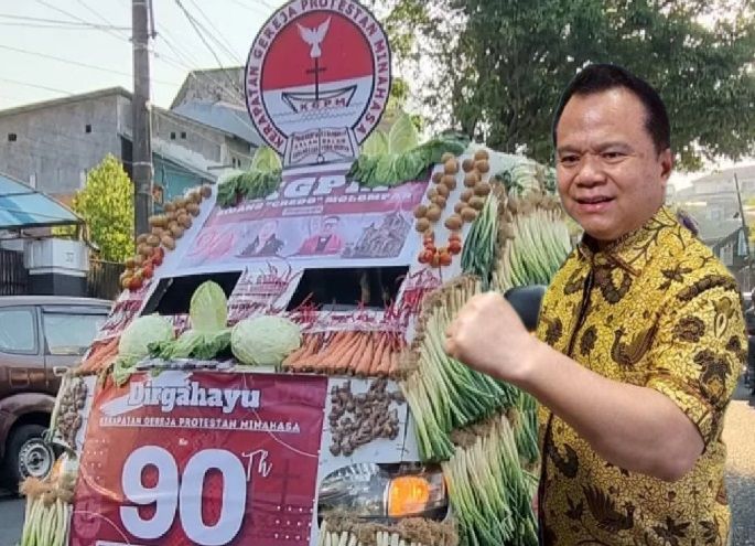 Irjen Pol. (Purn) Ronny Sompie mengapresiasi kegiatan HUT ke 90 KGPM yang mengusung tema Marijo Bakobong. (Foto:Istimewa)