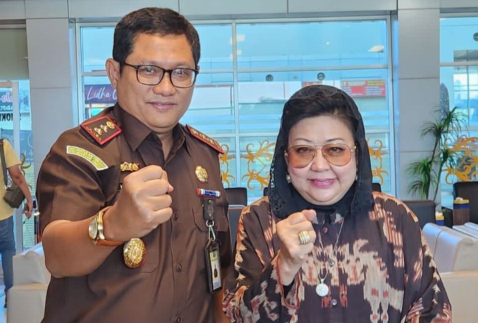 Kajari Berau Hari Wibowo dan Meiliana.