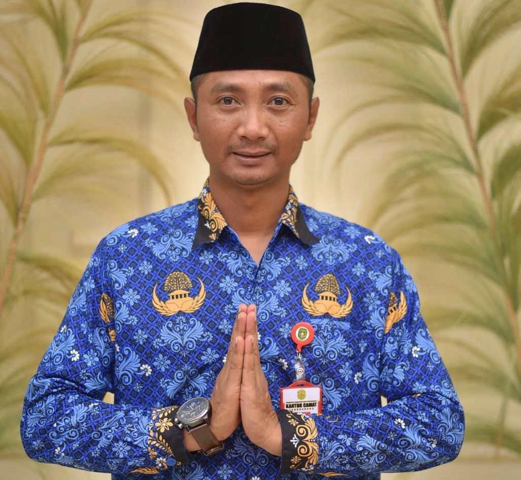 Lurah Maluhu Tri Joko Kuncoro