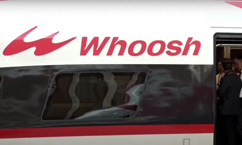 PT Kereta Cepat Indonesia China (KCIC) menyampaikan bahwa jumlah penumpang Kereta Cepat Whoosh mencapai lebih dari 14 ribu orang per hari sejak 17 hingga 31 Oktober 2023.